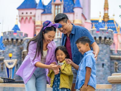 Experience the magic of our KIDS SPECIAL Disneyland Resort 1 Park Per Day tickets this summer 2026. Create unforgettable memories with your family! GoTicketless.co.uk ©Disney All Rights Reserved